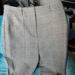 Hugo Boss NWOT  “Tavela” Black and White Plaid Pants